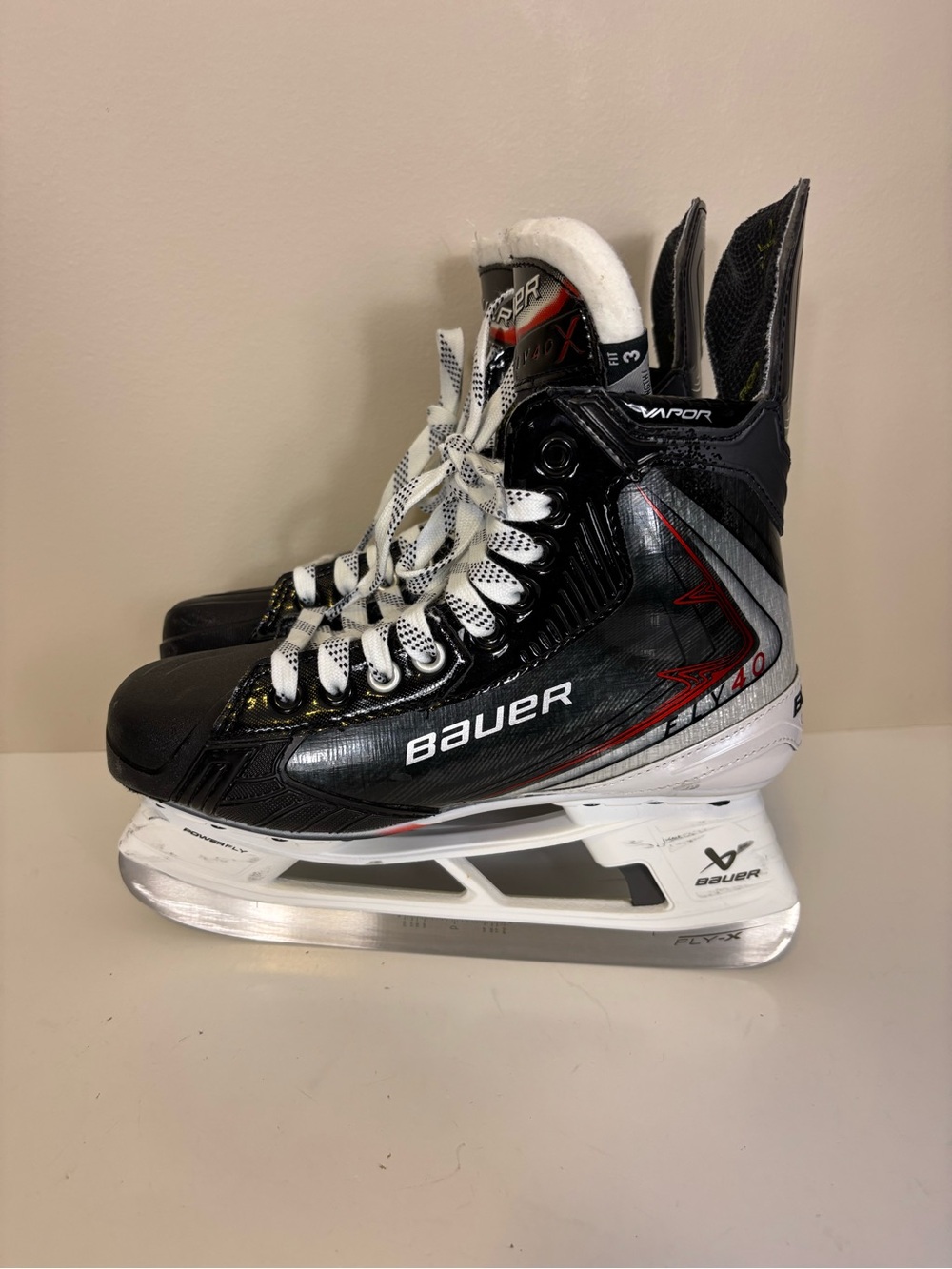 Bauer Black Vapor Fly40 Fit 3 Ice Hockey Skates Size 5